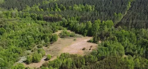 293 Preacher Rd, Reidsville, NC 27320