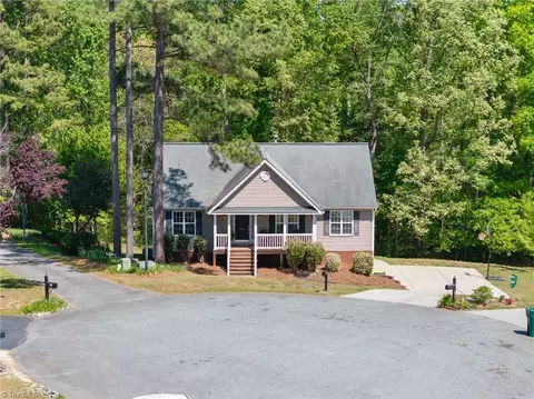 441 Carriage Ln, Linwood, NC 27299