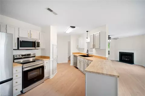 Kitchen - 1748 Harper Spring Dr, Clemmons, NC 27012 photo 2 of 4
