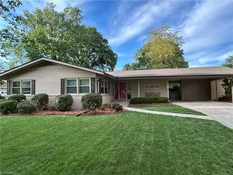 544 Woodvale Dr, Greensboro, NC 27410