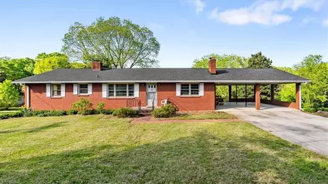 6031 Blue Bonnet Ln, Winston Salem, NC 27103