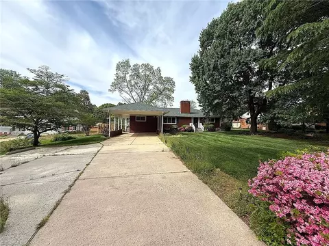 6110 Auburndale Dr, Greensboro, NC 27410