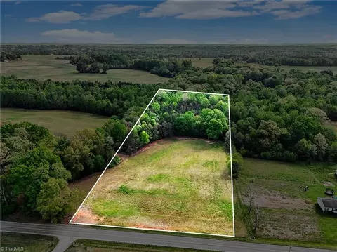 0000 Seagraves Rd, Hamptonville, NC 27020