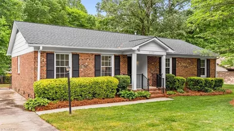 5122 Cheviot Rd, Greensboro, NC 27455