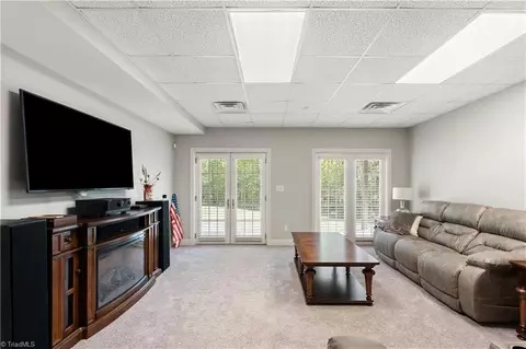 Living - 310 Cascade Dr, High Point, NC 27265 photo 1 of 1