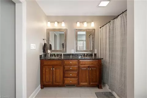 Bath - 310 Cascade Dr, High Point, NC 27265 photo 3 of 3