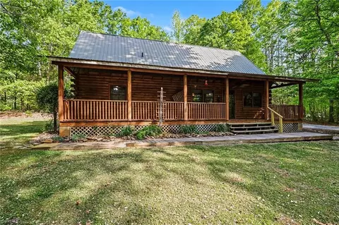 Exterior - 809 Nance Rd, Denton, NC 27239 photo 2 of 8