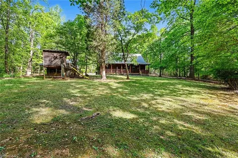 Exterior - 809 Nance Rd, Denton, NC 27239 photo 7 of 8