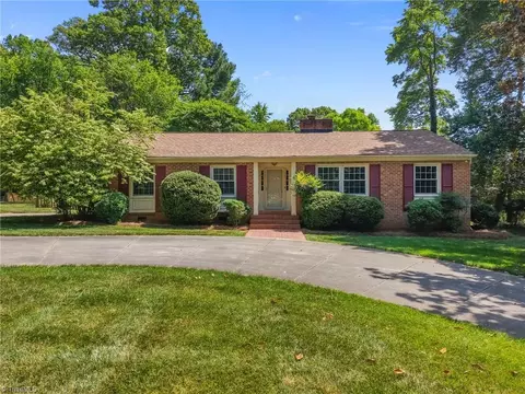 4200 Driftwood Rd, Greensboro, NC 27455