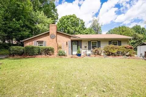 1515 Ann Arbor Ave, High Point, NC 27265