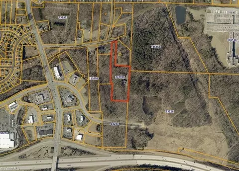138 Vivian Ln, Greensboro, NC 27406