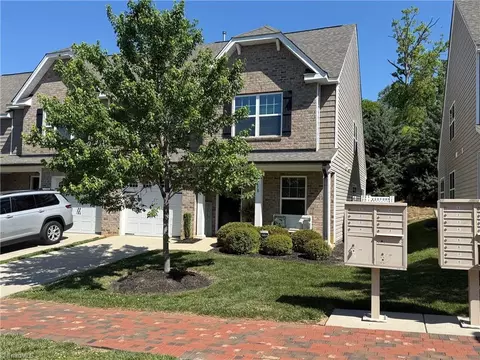 118 Gannaway St, Jamestown, NC 27282