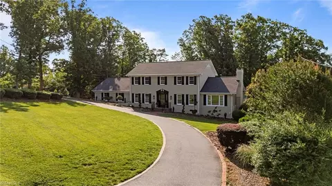 1025 Neely Dr, Asheboro, NC 27205