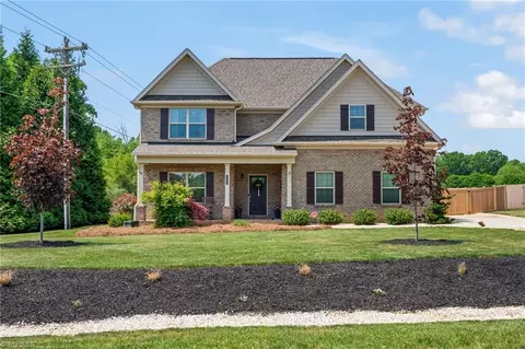 109 Essex Farm Rd, Advance, NC 27006