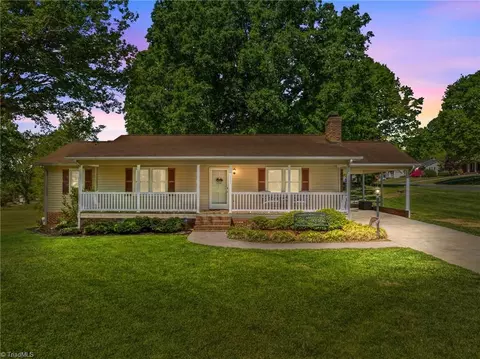 116 Raper Cir, Lexington, NC 27295