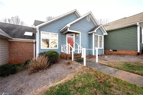 2716 Sawgrass Ct, Winston Salem, NC 27103