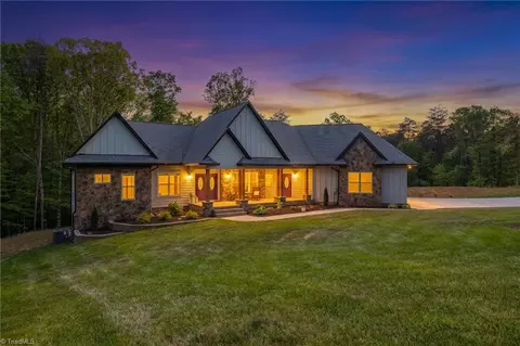 7351 Hidden View Dr, Oak Ridge, NC 27310