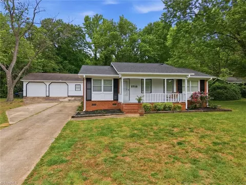 5710 Friendswood Dr, Greensboro, NC 27409