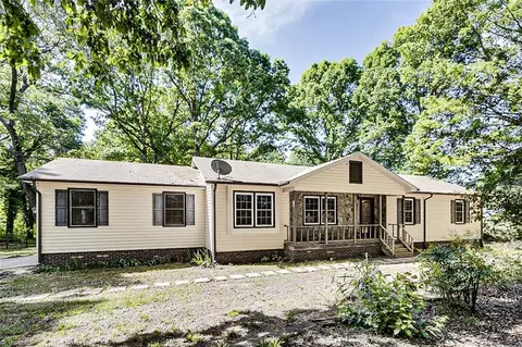 5524 Watchtower Rd, Julian, NC 27283