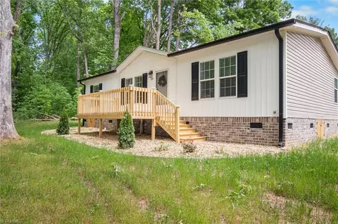 130 Sonora Dr, Advance, NC 27006