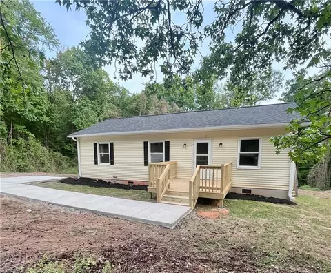 6524 Creek Run Rd, Walkertown, NC 27051