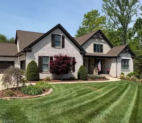 7715 Northern Estates Pt, Greensboro, NC 27455