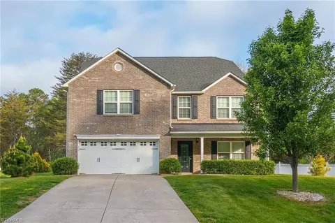 4892 Montevista Dr, Greensboro, NC 27407