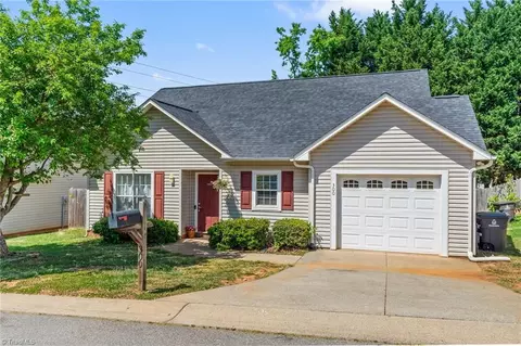 300 Cedar Ridge Cir, Winston Salem, NC 27127
