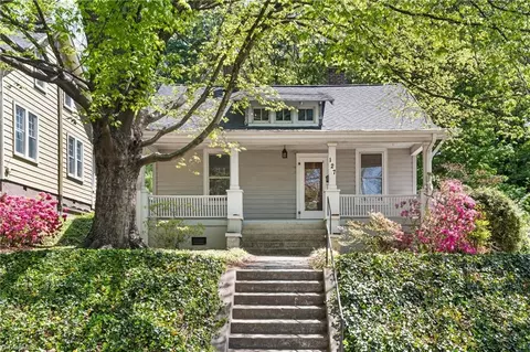 127 Sunset Dr S, Winston Salem, NC 27101