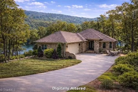 1629 Healing Springs Dr, Denton, NC 27239