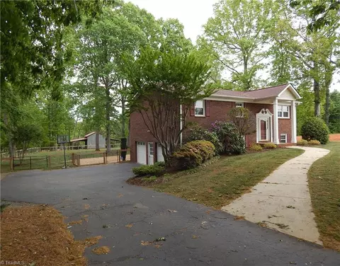 Exterior - 340 Mountainview Rd, King, NC 27021 photo 12 of 16