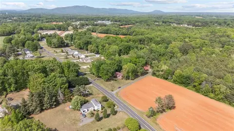 View/Area - 340 Mountainview Rd, King, NC 27021 photo 1 of 2