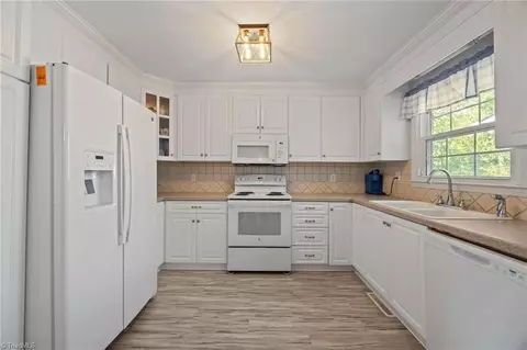Kitchen - 340 Mountainview Rd, King, NC 27021 photo 1 of 3
