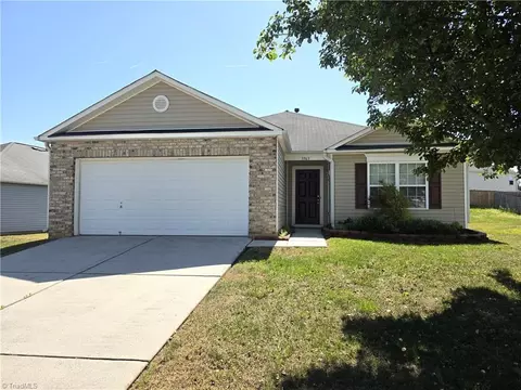 3963 Heather View Ln, Winston Salem, NC 27127