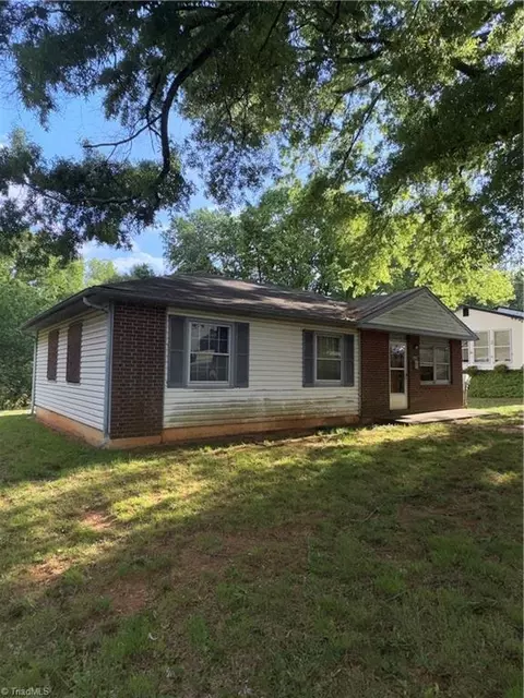 4110 Orchid Dr, Winston Salem, NC 27105