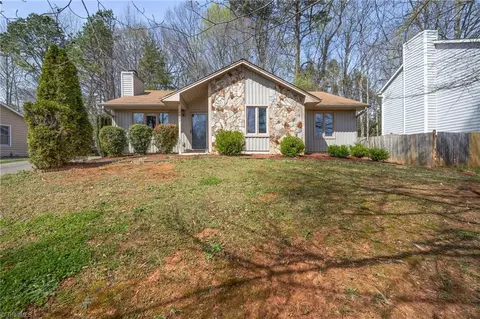 1597 Trinity Garden Cir, Clemmons, NC 27012