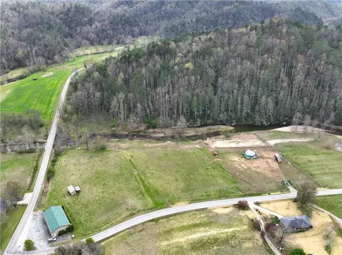 000 Triplett Rd, Ferguson, NC 28624 photo 3