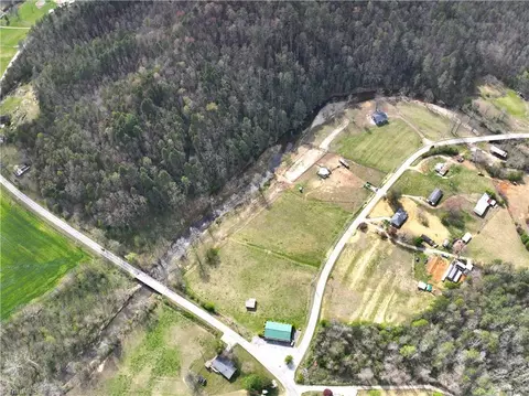 000 Triplett Rd, Ferguson, NC 28624 photo 9