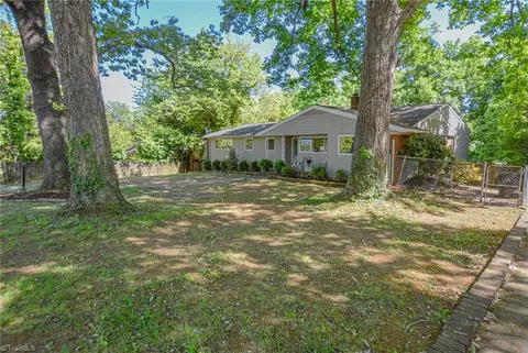 Exterior - 528 Farriss Ave E, High Point, NC 27262 photo 11 of 11