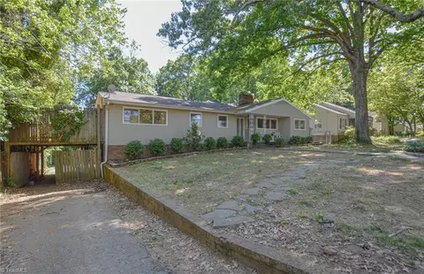 Exterior - 528 Farriss Ave E, High Point, NC 27262 photo 10 of 11