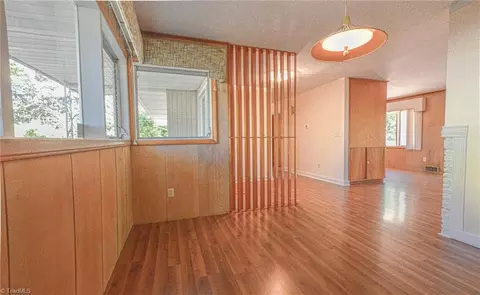 Living - 528 Farriss Ave E, High Point, NC 27262 photo 13 of 13