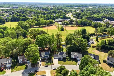 View/Area - 3337 Timberwolf Ave, High Point, NC 27265 photo 4 of 5