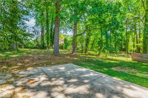 Exterior - 1110 Guyer St, High Point, NC 27262 photo 8 of 9