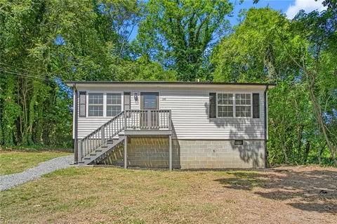 549 Woodlawn St, Asheboro, NC 27203