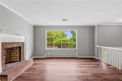 Living - 104 Windover Dr, Pinnacle, NC 27043 photo 6 of 12