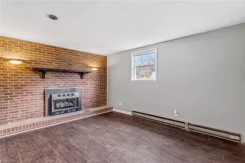 Living - 104 Windover Dr, Pinnacle, NC 27043 photo 9 of 12