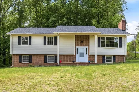 Exterior - 104 Windover Dr, Pinnacle, NC 27043 photo 2 of 9