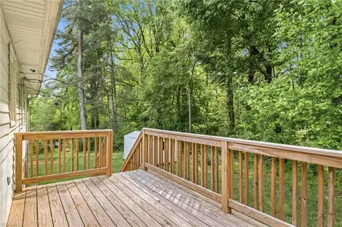 Exterior - 104 Windover Dr, Pinnacle, NC 27043 photo 7 of 9