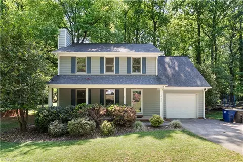 1424 Brookwood Dr, Winston Salem, NC 27106