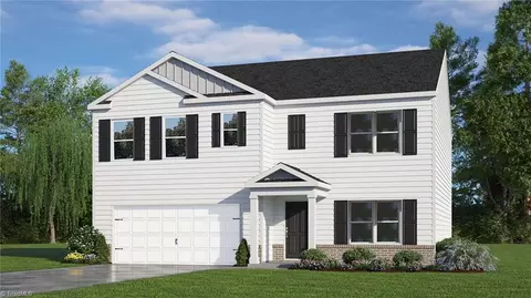 135 Pinhook Dr, Lexington, NC 27295